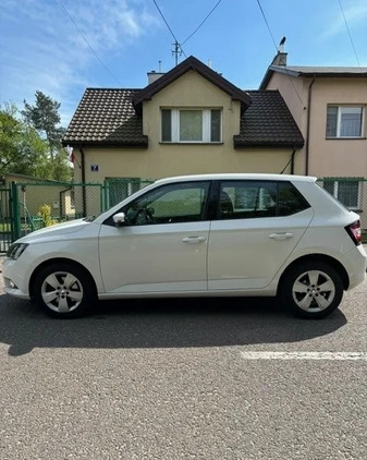 Skoda Fabia cena 31800 przebieg: 210000, rok produkcji 2016 z Legionowo małe 67